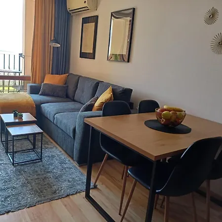 Piekny Apartament Z Widokiem Na Morze Bulgaria * Елените