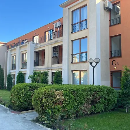 Апартамент Piekny Apartament Z Widokiem Na Morze Bulgaria Елените